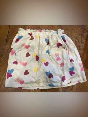 Girls Heart Print Skort Size 10 Pull On Skirt w Elastic Waist & heart pockets
